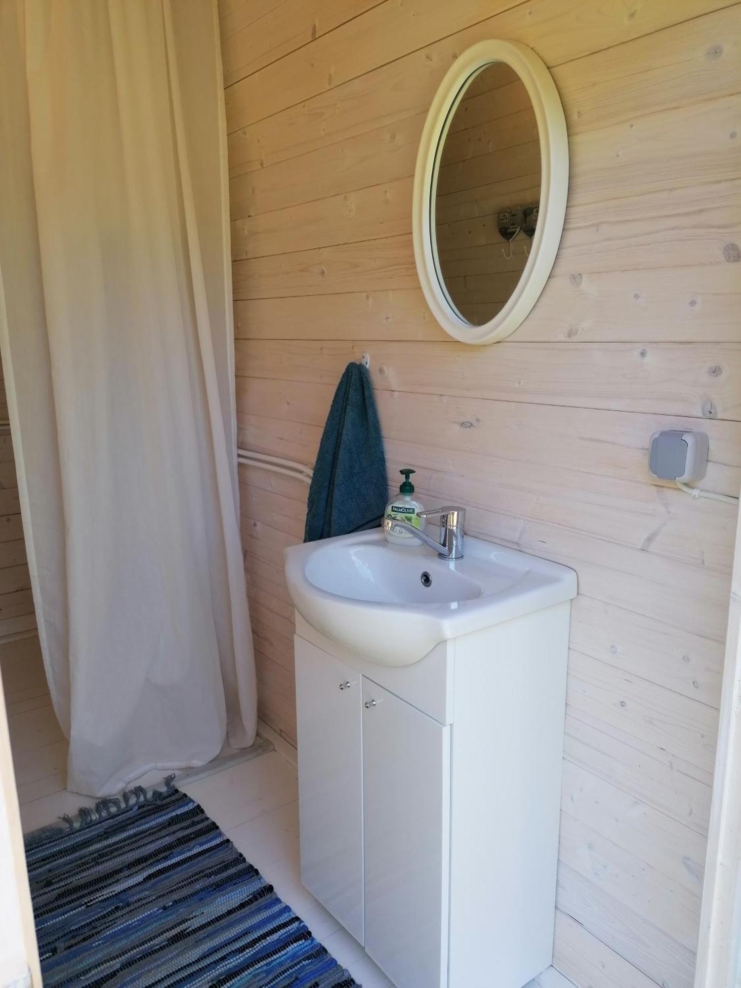 Jaagu Majad Hotel Suuremoisa  Værelse billede